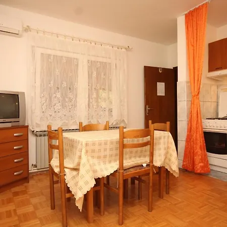 2486a Mali Lošinj