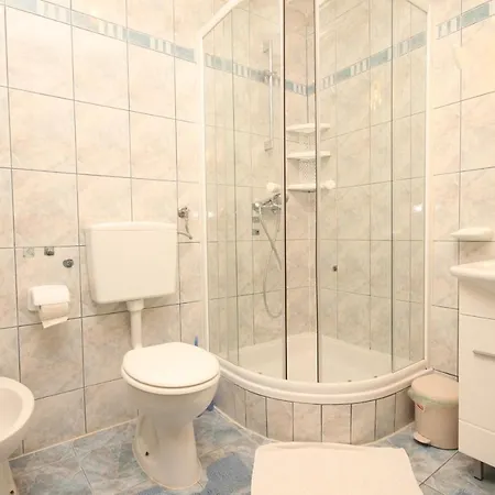 2486a * Mali Lošinj